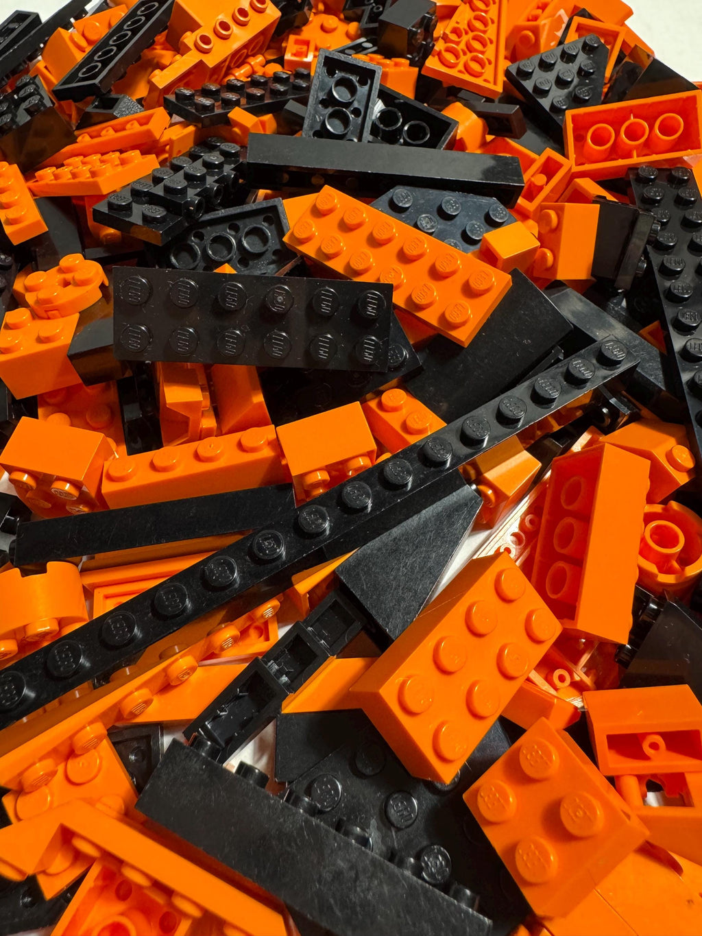 Halloween LEGO Mix Orange & Black Parts Set of 100 Pieces - Handpicked and Curated