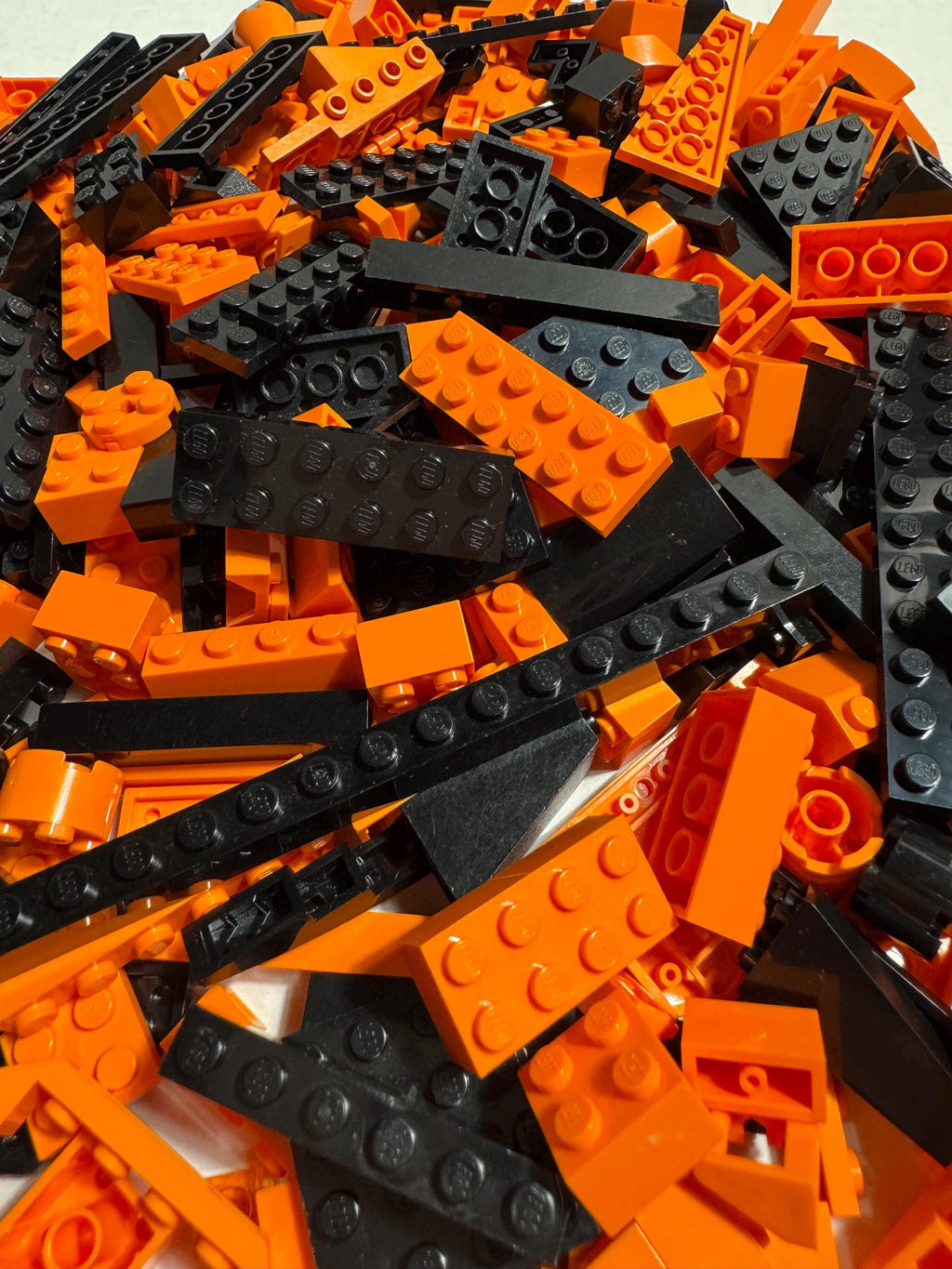 Halloween LEGO Mix Orange & Black Parts Set of 100 Pieces - Handpicked and Curated