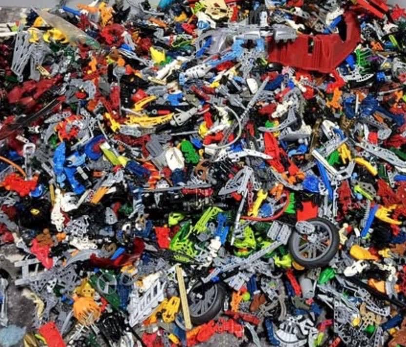 100pc LEGO Bionicle Parts Lot • MOC Builder Mix • Hero Factory Pieces • Custom Character Parts • Includes Mask • Clean & Sorted