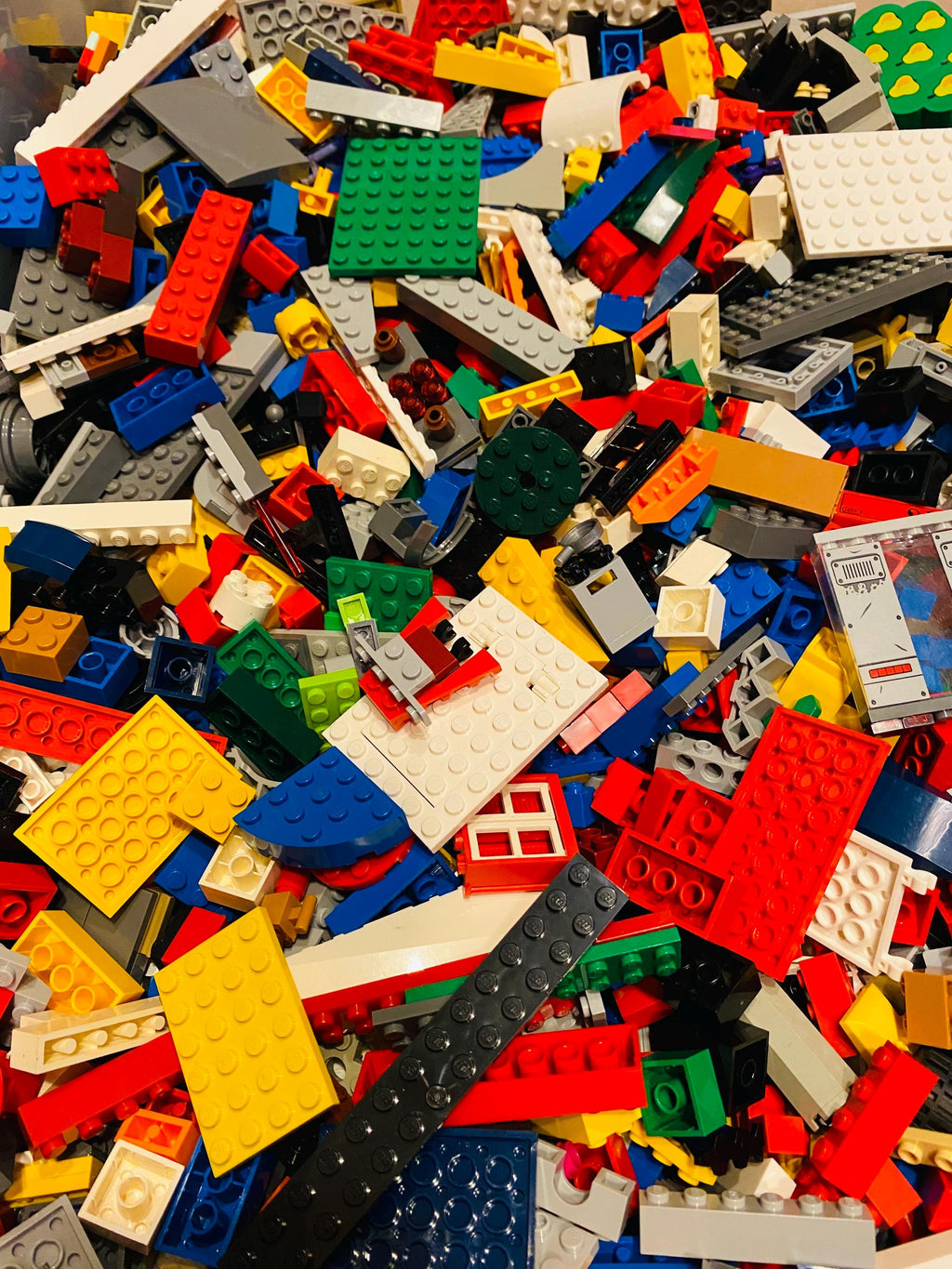 Bulk Lego for Free Play Building, MOC, STEM, Classroom and Educational Play!! - 2lbs