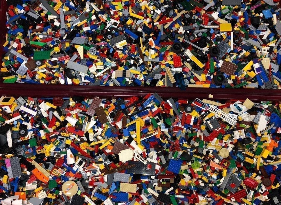 Bulk Lego for Free Play Building, MOC, STEM, Classroom and Educational Play!! - 2lbs