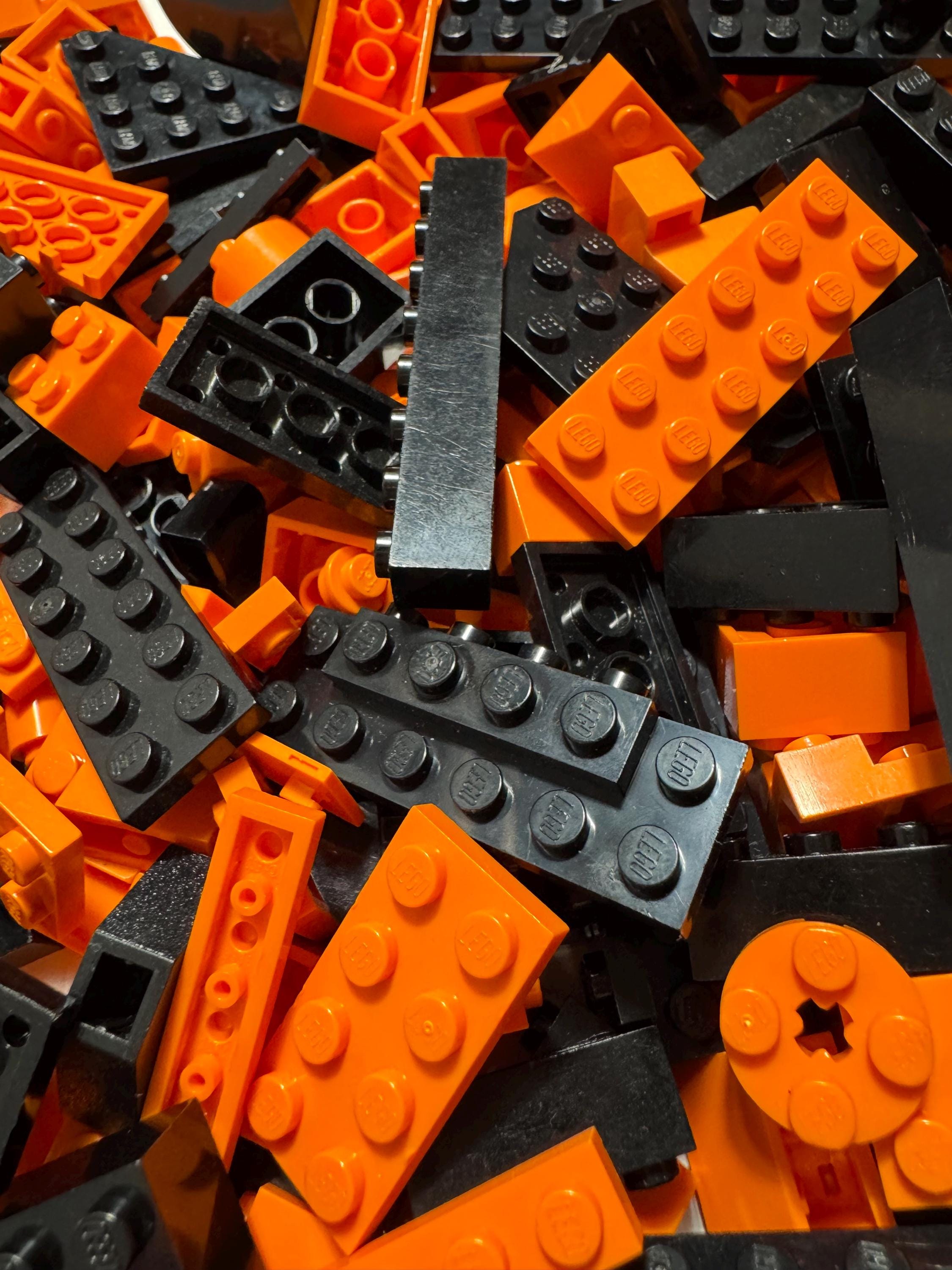Halloween LEGO Mix Orange & Black Parts Set of 100 Pieces - Handpicked and Curated