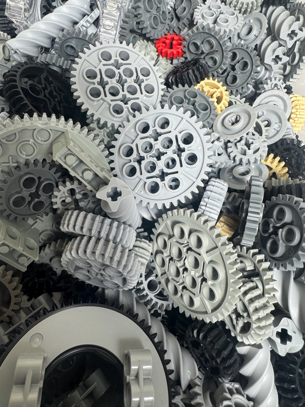 30 Random LEGO Gears | Technic Gear Lot Assorted Sizes | Genuine LEGO Parts | Great Condition
