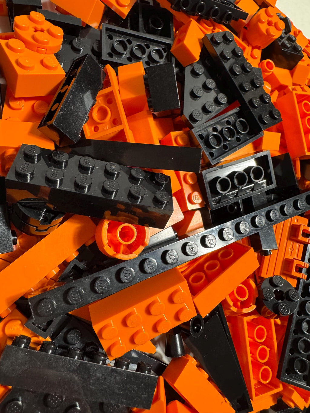Halloween LEGO Mix Orange & Black Parts Set of 100 Pieces - Handpicked and Curated